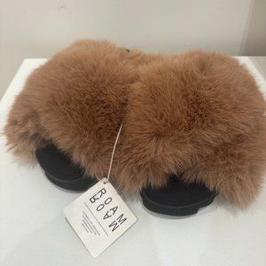 ROAM Mink Cloud Faux Fur Slippers